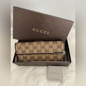 Gucci Continental Wallet